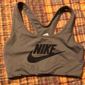 Nike sport size xs